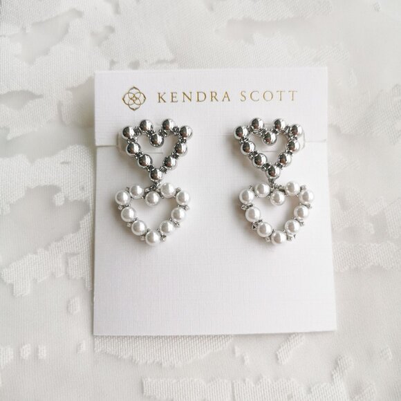 Kendra Scott Ashton Heart Silver Earrings White Pearl - Picture 1 of 3